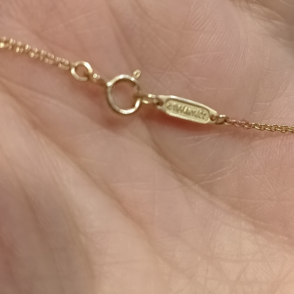 Authetic Tiffany 18k Yellow Gold and Diamond Daisy Key Pendant 1.5" - Picture 4 of 8